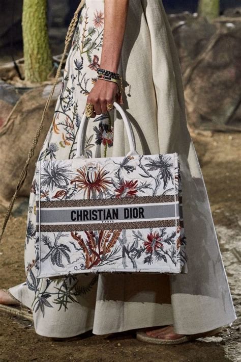 christian dior tote bag interior|Christian Dior tote bag 2021.